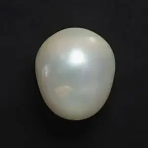 Keshi Pearl - 2.72 Carats